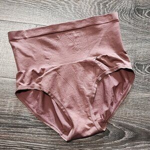 SkinnyGirl seamless Textured shaping Brief